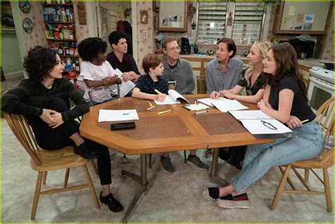 'Roseanne' Spinoff 'The Conners' - See the First Look Photos: Photo 4146043 | John Goodman ...