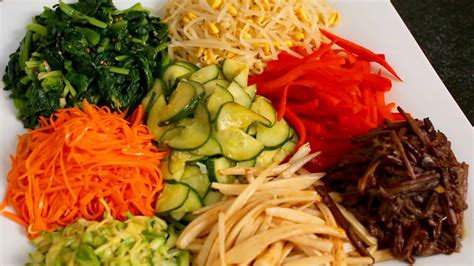 Bibimbap (Mixed rice with vegetables) recipe - Maangchi.com