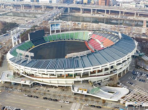 Jamsil Olympic Stadium extensive renovations - Coliseum