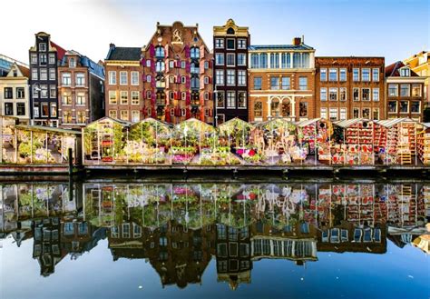 Bloemenmarkt: The World's Only Floating Flower Market