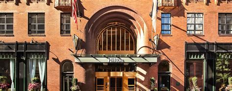 Hilton Boston Downtown/Faneuil Hall, Boston - HotelTonight