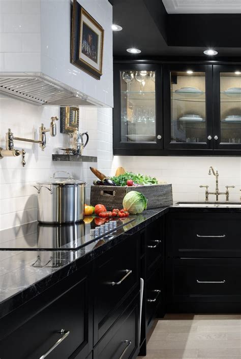 10+ Black Kitchen Countertops With White Cabinets – DECOOMO