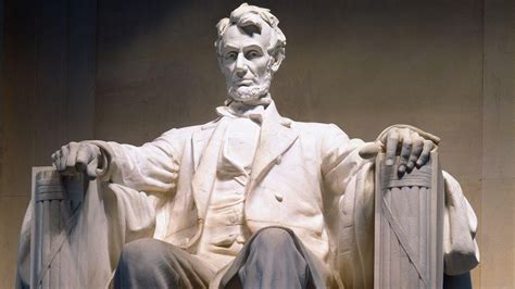 Lincoln Memorial: Statue of Lincoln (U.S. National Park Service)