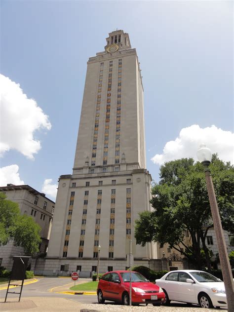 Austin Top 50 Fun in the Sun: Touring UT Campus