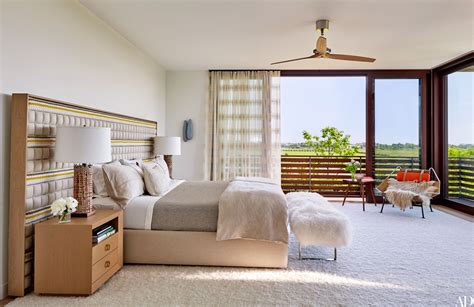 How to Decorate a Beach House Bedroom Photos | Architectural Digest