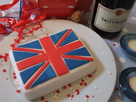 Union Jack. UK. GB. Flag. Celebration Cake. | How to make cake, Cake, Baking