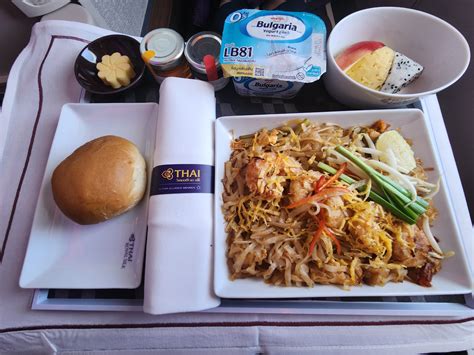 Thai Airways Business Class Food Review with photos