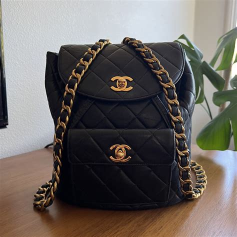 chanel black vintage backpack - Gem