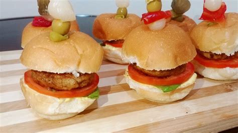 Mini Chicken Sliders | Burgers - Dubai Kitchen - YouTube