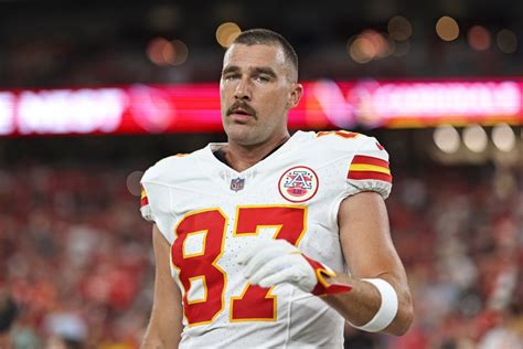 Travis Kelce’s Personal Chef Details His NFL Season Meals | Us Weekly