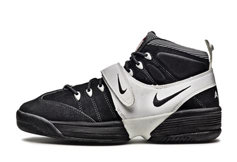 20 Years Of Nike Basketball Design: Air Swoopes (1996) - SneakerNews.com