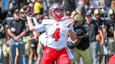 Bailey Zappe || Western Kentucky Hilltoppers Quarterback || 2021 Senior Highlights - YouTube