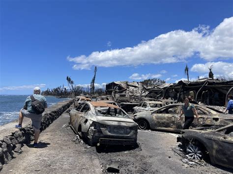 Walking along Front Street provides vivid picture of panic to escape fast-moving Lahaina fire ...