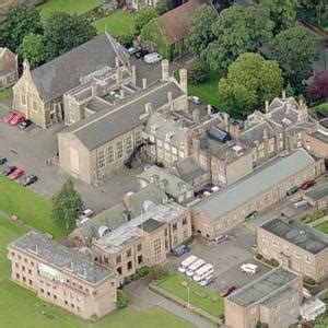 St Peter's School, York in York, United Kingdom - Virtual Globetrotting