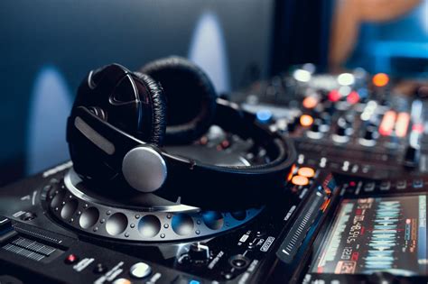 Four ways to record your DJ set