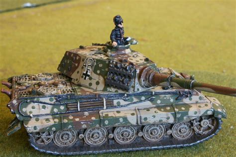 Flames of War Late King Tiger in Ambush Camo. Painted by Panzer Schule for Worlds at War ...