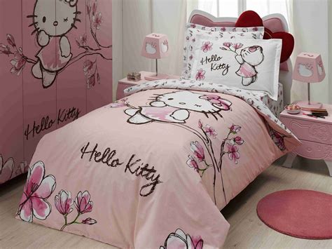 15 Hello Kitty Bedrooms that Delight and Wow!