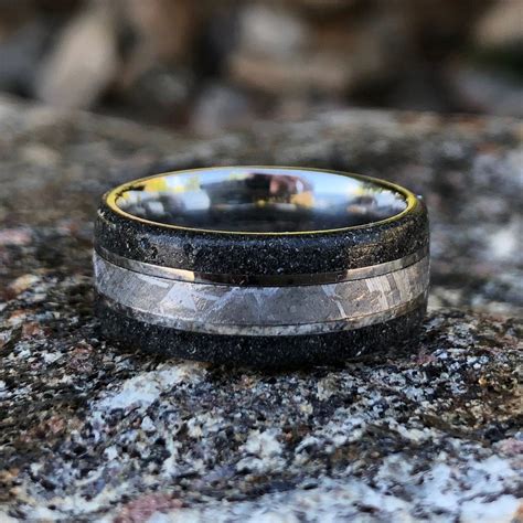 8mm Gibeon Meteorite Ring With Cosmic Dark Stardust Edges - Etsy | Gibeon meteorite ring ...