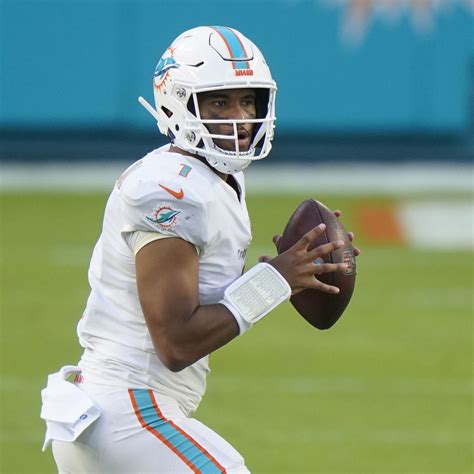 Tua Tagovailoa 'Did Enjoy' Being Hit for 1st Time in Dolphins' Win vs ...