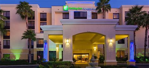 Hunter arranges sale of Miami-area Holiday Inn Express & Suites ...