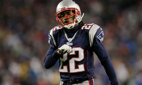 Asante Samuel says he hates how the Patriots treats their players