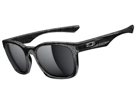 $85 off Oakley Garage Rock Polarized Sunglasses, $85 + Free Shipping