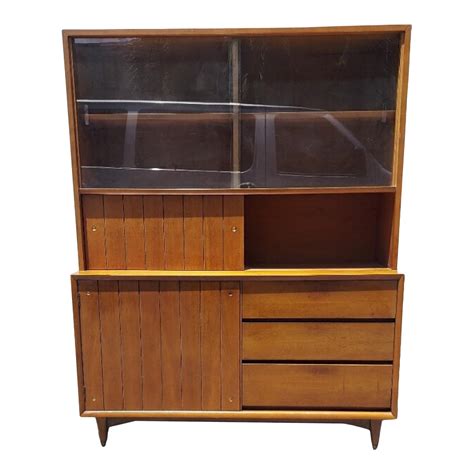 Mid-Century Modern Walnut China Cabinet | Chairish