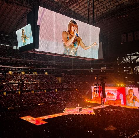 Taylor Swift’s ‘The Eras Tour’ is beyond wildest dreams - The Baylor Lariat