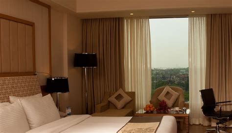 Reserve Hotel Rooms in Nagpur | Radisson Blu