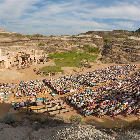 BADLANDS AMPHITHEATRE (Drumheller) - 2023 Qué saber antes de ir - Lo más comentado por la gente ...