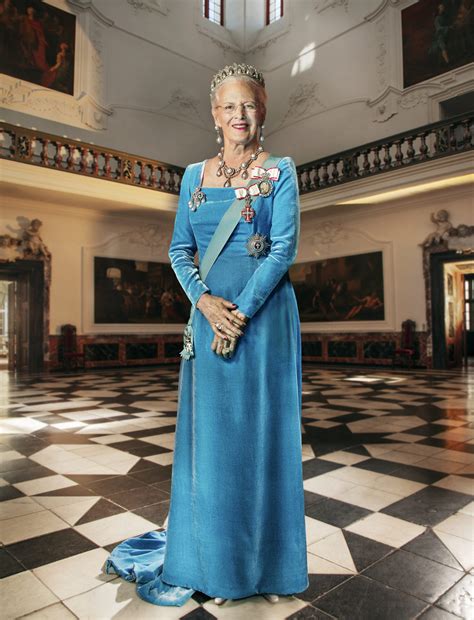 Queen Margrethe shines in new official portrait - Royal Central