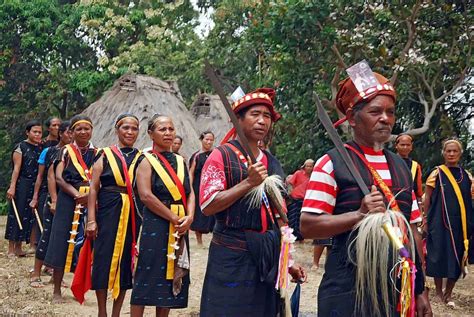 10 INCREDIBLE THINGS TO SEE ON SUMBA ISLAND - Travel magazine for a ...