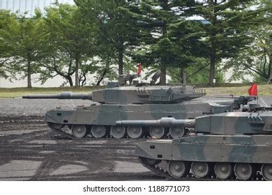 Japanese Modern Main Battle Tank Stock Photo 1188771073 | Shutterstock