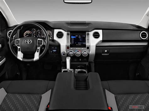 2019 Toyota Tundra: 73 Interior Photos | U.S. News