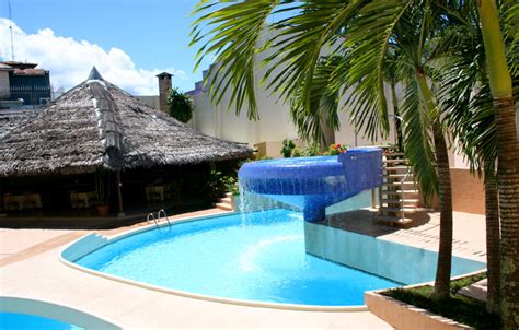 Top 7 Swimming Pools in Iquitos | City Hotels | Amazon Lodges & Cruises | Casa Morey | Ceiba ...