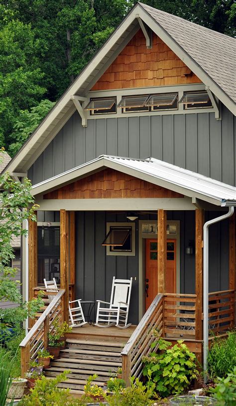 Vertical siding with natural wood colored scalloped siding. Pretty. | Lake houses exterior ...