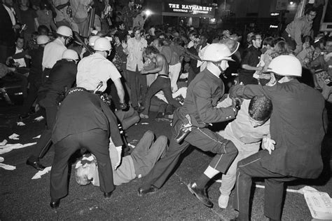 THIS DAY IN HISTORY – Protests at Democratic National Convention in Chicago – 1968 – The Burning ...