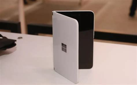 Microsoft promises world-class camera for Surface Duo phone