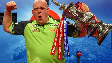 Michael van Gerwen produces epic fightback to beat Gerwyn Price and win ...