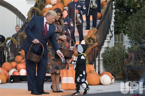 Photo: President Donald Trump and First Lady Celebrate Halloween at the White House ...