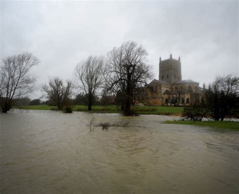 Gloucestershire Floods Photos - Heart Gloucestershire