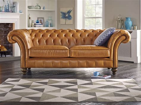 How To Choose The Perfect Leather Chesterfield Sofa For Your Style And ...