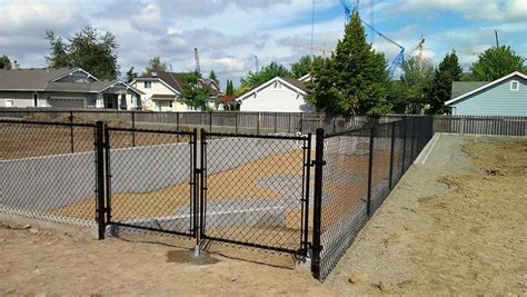 CHAIN LINK GATES – Fitzpatrick Fence And Rail