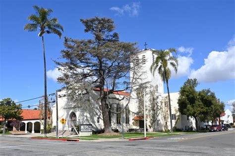 TUSTIN, CALIFORNIA - 7 MAR 2023: Tustin Presbyterian Church in Old Town Tustin Editorial ...