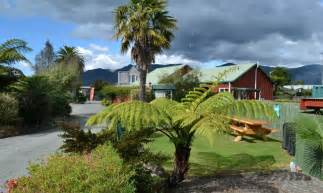 Pool and Grounds – Anatoki Motels Takaka Accommodation