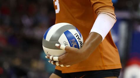 Texas Volleyball heads to Elite 8 after win against Marquette | FOX 7 ...