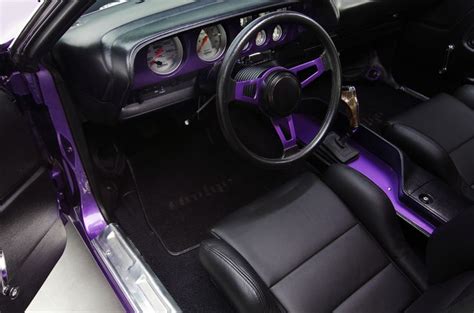 www.musclecarsworld.com gallery 1971-dodge-challenger-plum-crazy-purple-528-hemi-650hp 1971 ...