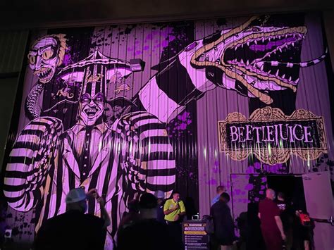 REVIEW: 'Beetlejuice' Haunted House Brings the Classic Film to Life at ...