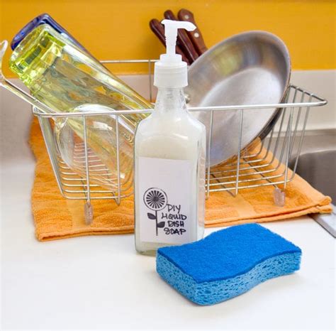 Eco-Friendly Dish Soap | Kitchen Cleaning DIYs | POPSUGAR Smart Living Photo 17