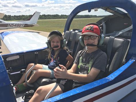 EAA to offer free plane rides to youth - Wisconsin Rapids City Times